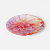 Peach Blush Dahlia Blossom Pappteller (Schrägansicht)