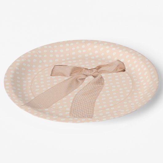 Peach Bow Baby Dusche Pappteller (Schrägansicht)