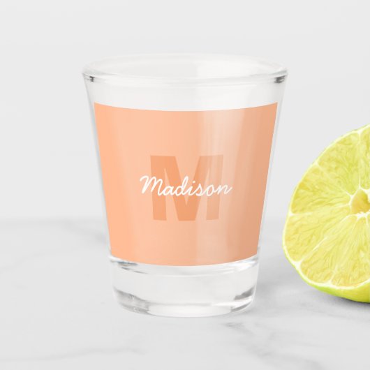 Peach color of 2024 with custom Monogram name Schnapsglas (Vorderseite)