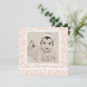 Peach Colored Baby Girl Geburtsankündigung Ankündigung (Stehend Vorderseite)