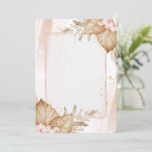 Peach & Coral farbige Floral Einladung (Stehend Vorderseite)