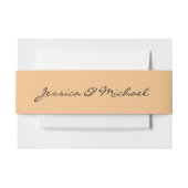 Peach farbige moderne Skriptauftritte Hochzeitsnam Einladungsbanderole (Vorderseite Beispiel)