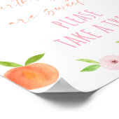 Peach Floral Geburtstag Leckerei Unterschrift Poster (Ecke)