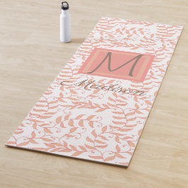Peach Floral Leaf Natural Trendy Monogram Yogamatte