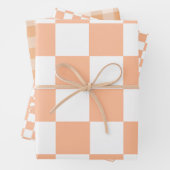 Peach Fuzz Checkered Gingham Pattern Geschenkpapier Set (Beispiel)