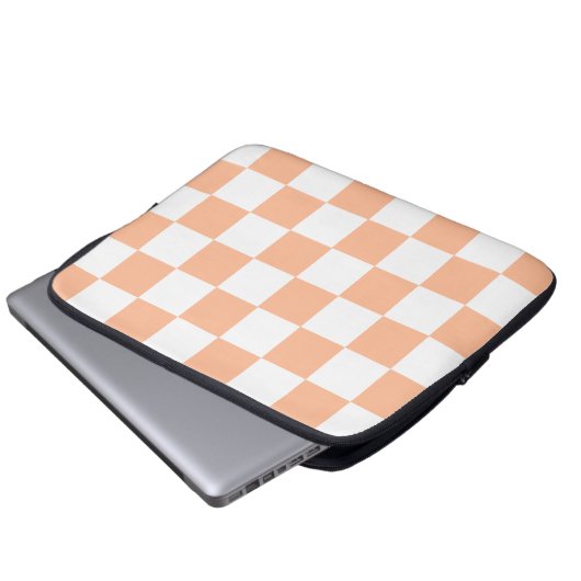 Peach Fuzz Checkered Gingham Pattern Laptopschutzhülle (Vorne Knopf)