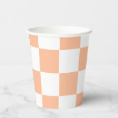 Peach Fuzz Checkered Gingham Pattern Pappbecher (Rechts)