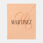 Peach Fuzz Eleganter Personalisierter Name Fleecedecke (Vorderseite)