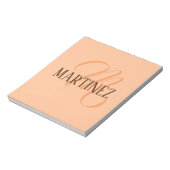 Peach Fuzz Eleganter Personalisierter Name Notizblock (Rotiert)