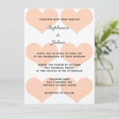 Peach Fuzz Herzmuster Elegante Romantische Hochzei Einladung (Stehend Vorderseite)