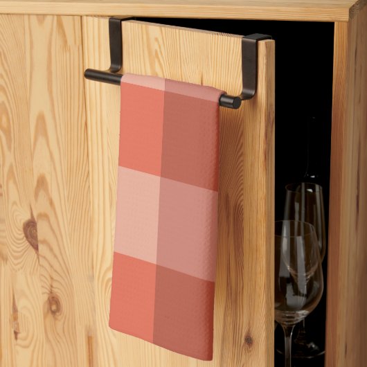 Peach Fuzz Orange Checkerboard-Muster Geschirrtuch (Drittel gefaltet)