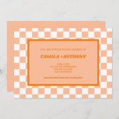 Peach Fuzz Orange Checkered Gingham Pattern Einladung (Vorne/Hinten)