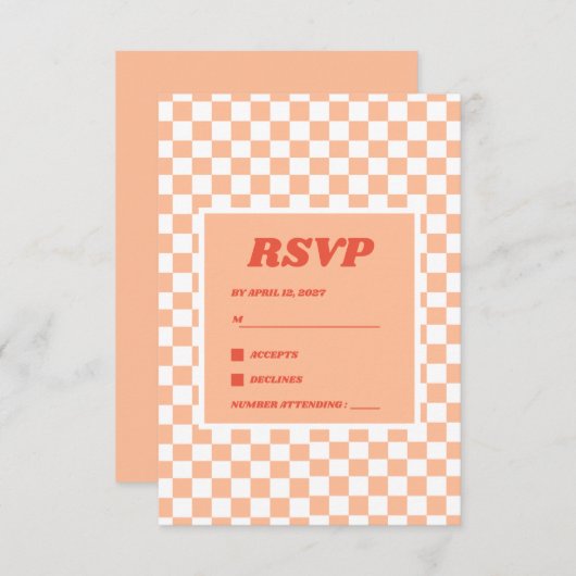 Peach Fuzz Red Checkered Gingham Pattern RSVP Karte (Vorne/Hinten)