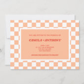 Peach Fuzz Red Checkered Gingham Pattern Wedding Einladung (Vorderseite)
