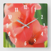 Peach Gladiolas Blume Up Nah Quadratische Wanduhr (Vorderseite)