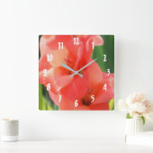 Peach Gladiolas Blume Up Nah Quadratische Wanduhr (Zuhause)