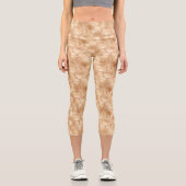 Peach Gold Giraffe Print Glitz Capri Leggings (Vorderseite)