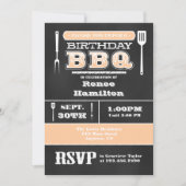 Peach GRILLEN Birthday Chalkboard Einladung (Vorderseite)