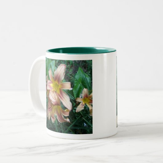 Peach Lily Tasse (Vorderseite Links)