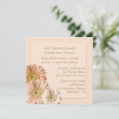 Peach Linen Gerber Daisy Custom Wedding Einladung (Stehend Vorderseite)