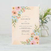 Peach Lustrous Spring Wedding Einladung (Stehend Vorderseite)