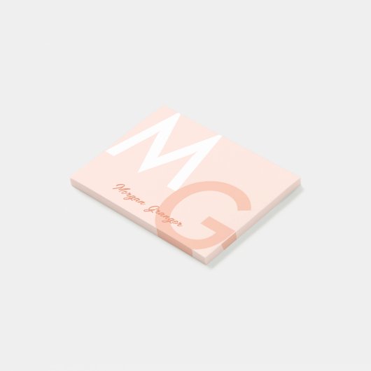 Peach Minimal Clean Modernes großes Monogramm Post-it Klebezettel (angewinkelt)