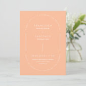 Peach Modern Arch QR Code Wedding Foto Einladung (Stehend Vorderseite)
