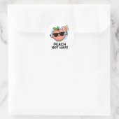 Peach Not War Funny Fruit Puff Runder Aufkleber (Tasche)