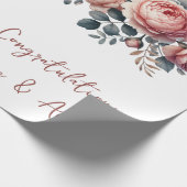 Peach Peonings on White Personalisiert Wedding/Dus Geschenkpapier (Ecke)