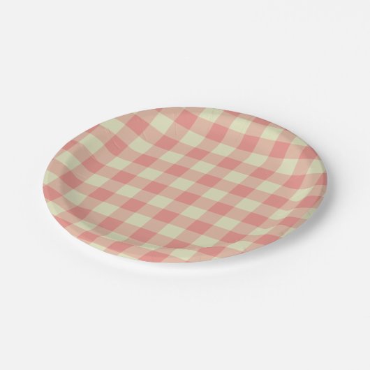 Peach Pink and Cream Gingham Pattern Pappteller (Schrägansicht)