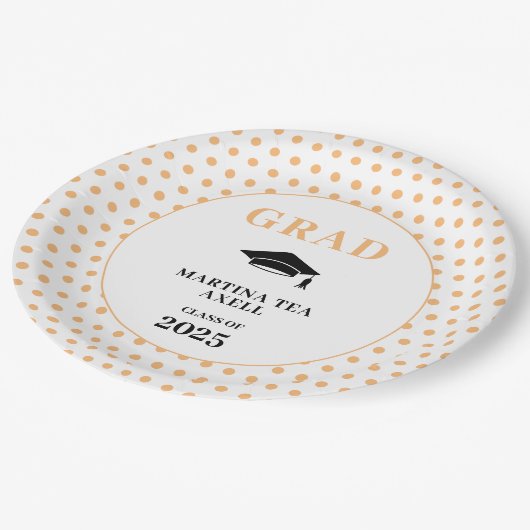 Peach Polka Dots Abschluss Pappteller (Schrägansicht)