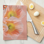 Peach Poppies & Ladybug Küchentuch (Viertel Falte)