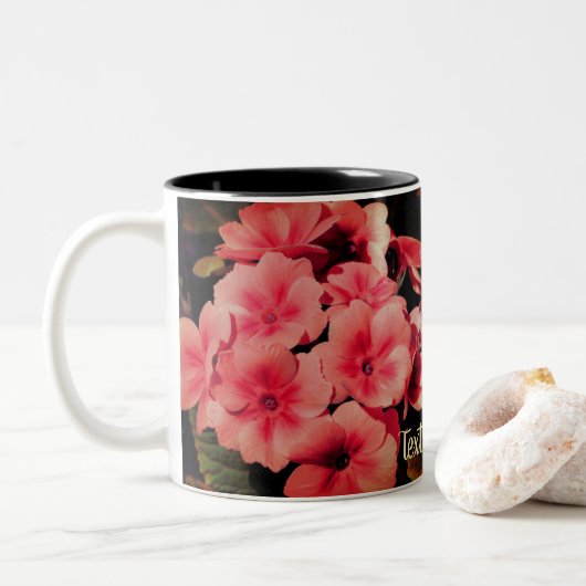 Peach Primrose Blume Personalisiert Zweifarbige Tasse (Mit Donut)