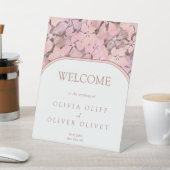 Peach Romance Wedding Welcome Sockelschild (In SItu)