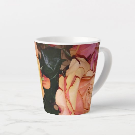 Peach-Rose Latte Tasse (Rechte Ecke)