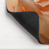 Peach Rose Petals mousepad (Ecke)
