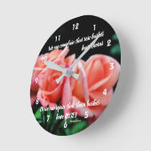 Peach Roses Attitude Inspirational Quote Runde Wanduhr (Winkel)