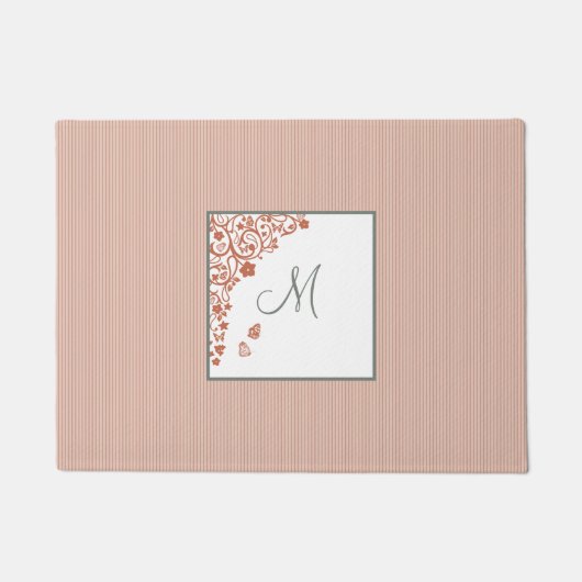 Peach Strip Terracotta Butterfly Script Monogram Fußmatte (Vorderseite)
