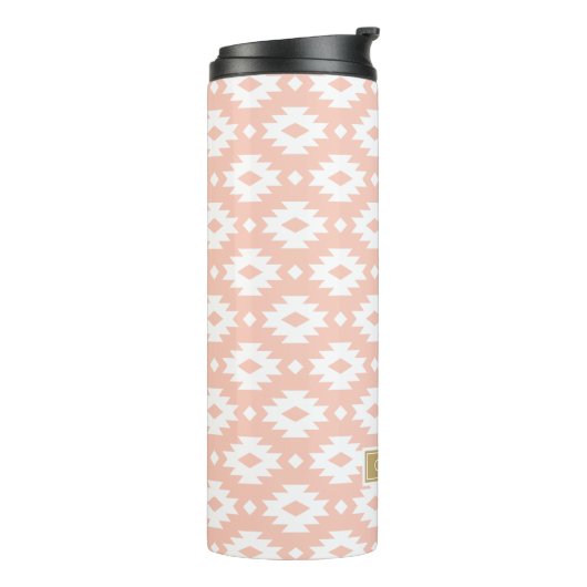 Peach und Gold Aztec Monogram Thermosbecher (Nach links gedreht)
