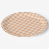 Peach White Checkered Gingham Pattern Pappteller (Schrägansicht)