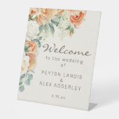 Peach White Floral Eukalyptus Wedding Willkommen Sockelschild (Vorderseite)