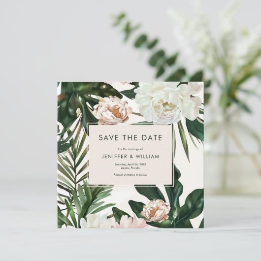 Peach White Peonies & Green Blätter Floral Wedding Save The Date (Stehend Vorderseite)