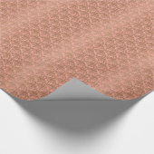 Peachy Coral und Gold Damask Muster Geschenkpapier (Ecke)