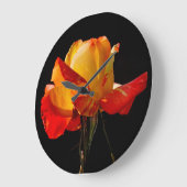 Peachy Orange Rose Große Wanduhr (Winkel)