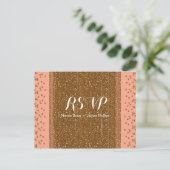 Peachy Pink & Imitate Glitzer Hochzeit RSVP Postka Einladungspostkarte (Stehend Vorderseite)