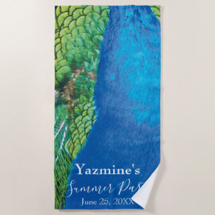 Peacock Blue Green Feather Textur Sommervibes werd Strandtuch