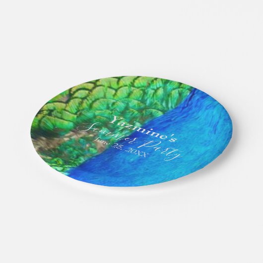 Peacock Blue Green Feather Texture Summer Vibes Pappteller (Schrägansicht)