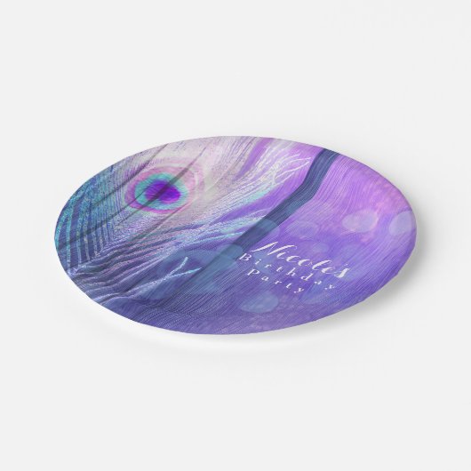 Peacock Feather Lila Glam Boho Chic Custom Party Pappteller (Schrägansicht)
