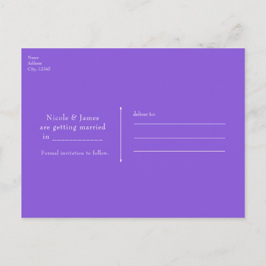 Peacock Feather Lila Glam Boho Save the Date Ankündigungspostkarte (Rückseite)