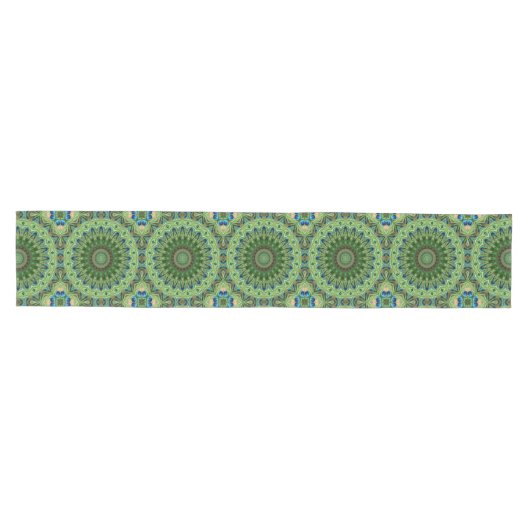 Peacock Feather Mandala Emerald und Blue Symmetry Mittelgroßer Tischläufer (Horizontal)